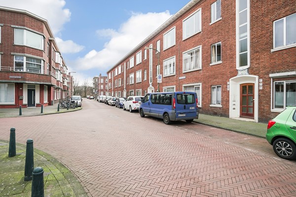 Medium property photo - Woudenbergstraat 163, 2546 VP The Hague